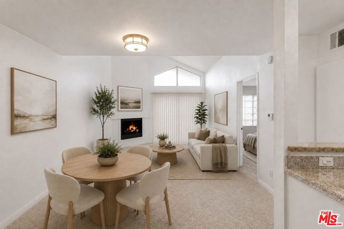 5535 Canoga Avenue 317, Woodland Hills, CA 91367 — photo 1 of 17