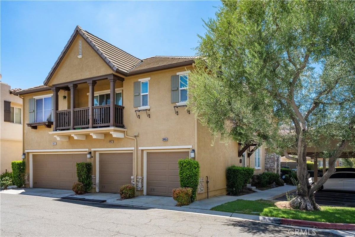 28453 Casselman Lane, Saugus, CA 91350 — photo 1 of 32