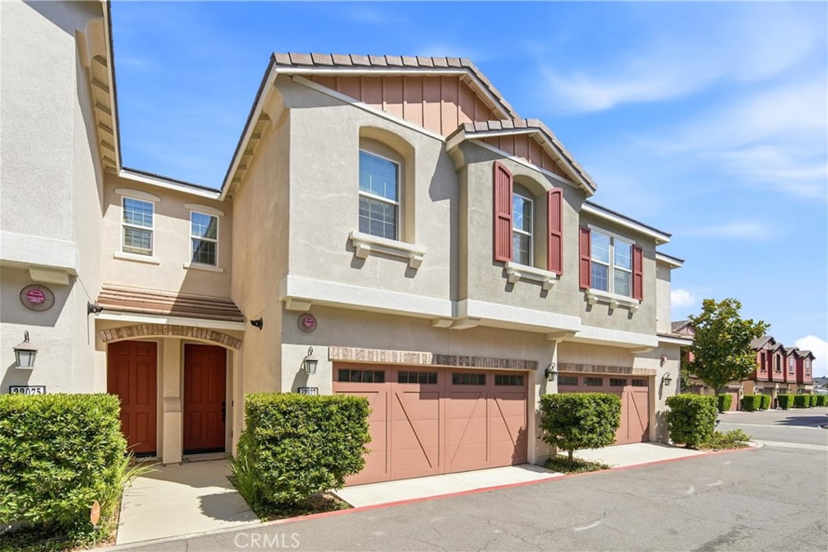 22077 Barrington, Saugus, CA 91350 — photo 1 of 20