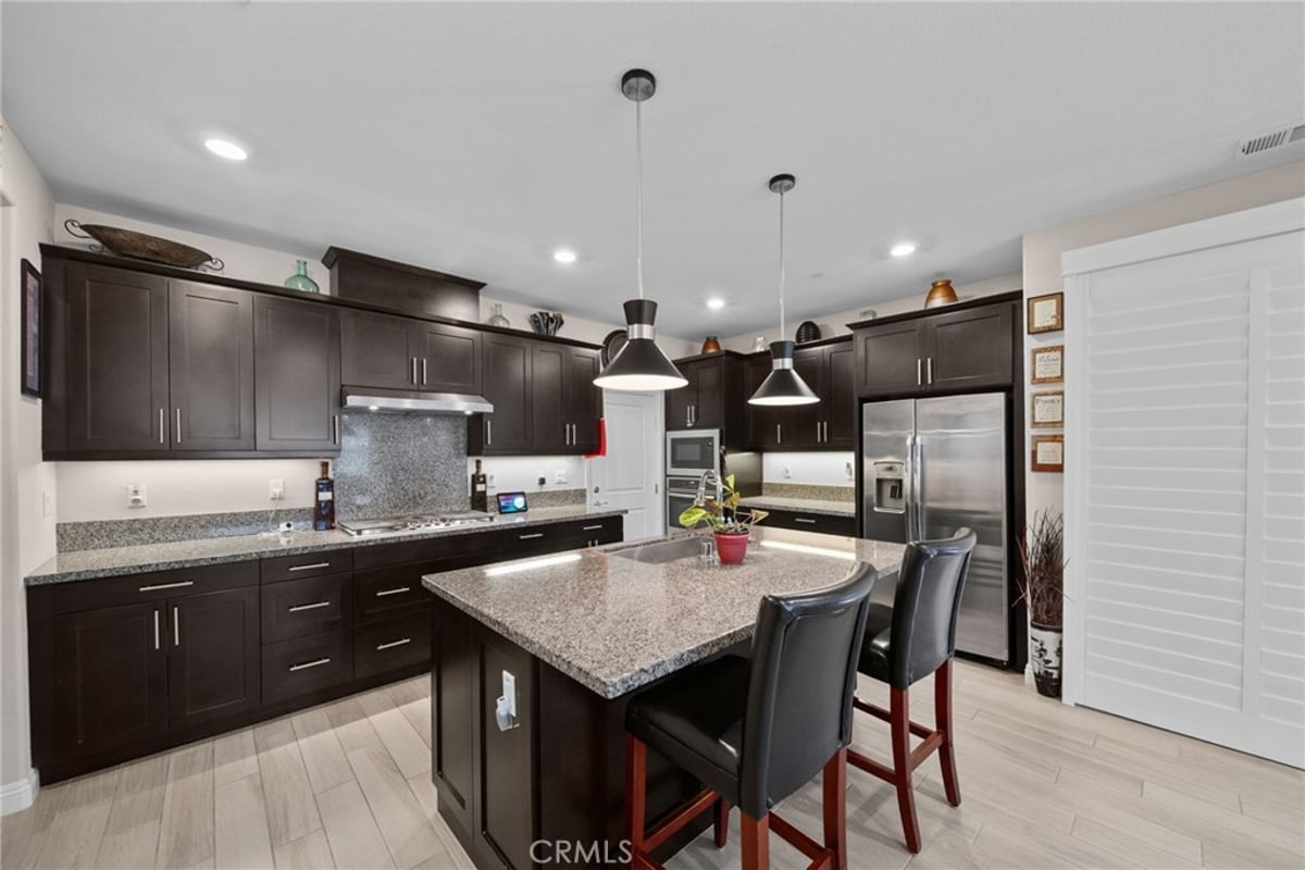27105 Yearling, Saugus, CA 91350 — photo 1 of 47