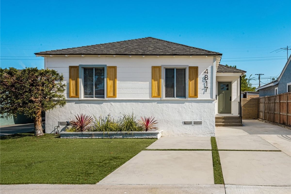 4817 W 136th Street, Hawthorne, CA 90250 — photo 1 of 26