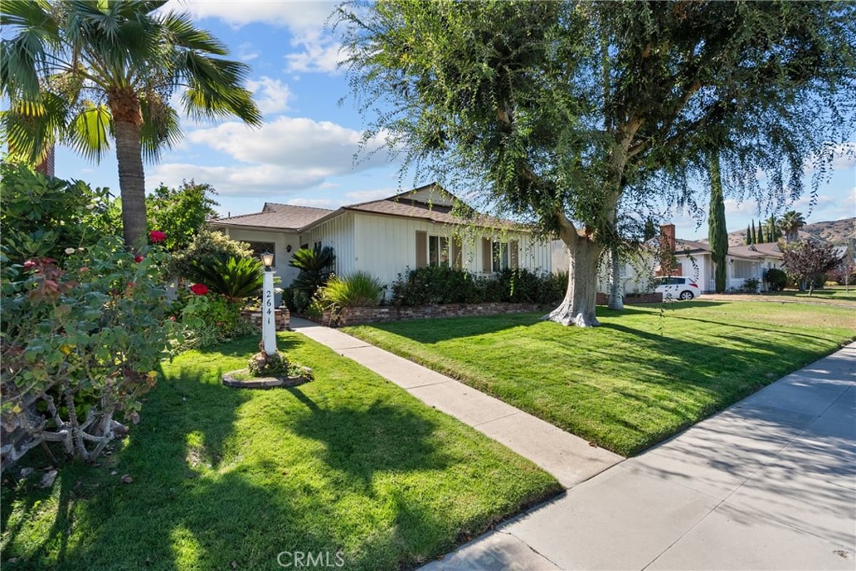 2641 N Buena Vista Street, Burbank, CA 91504 — photo 1 of 32