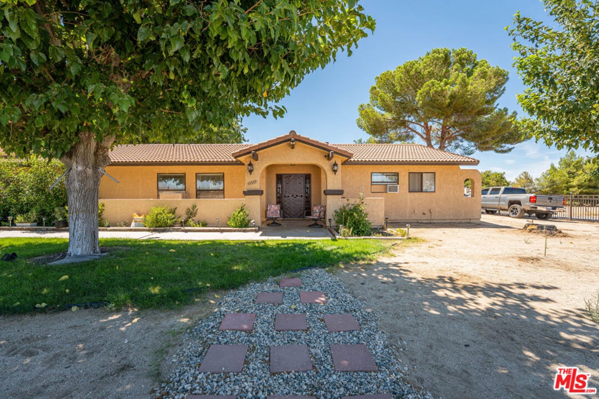 35335 89th Street, Littlerock, CA 93543 — photo 1 of 37