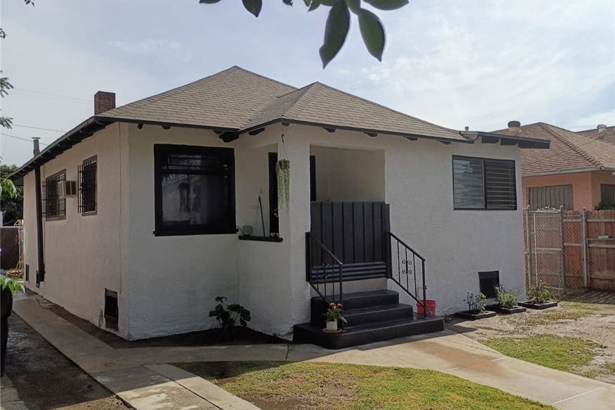 1580 E 45th Street, Los Angeles, CA 90011 — photo 1 of 5