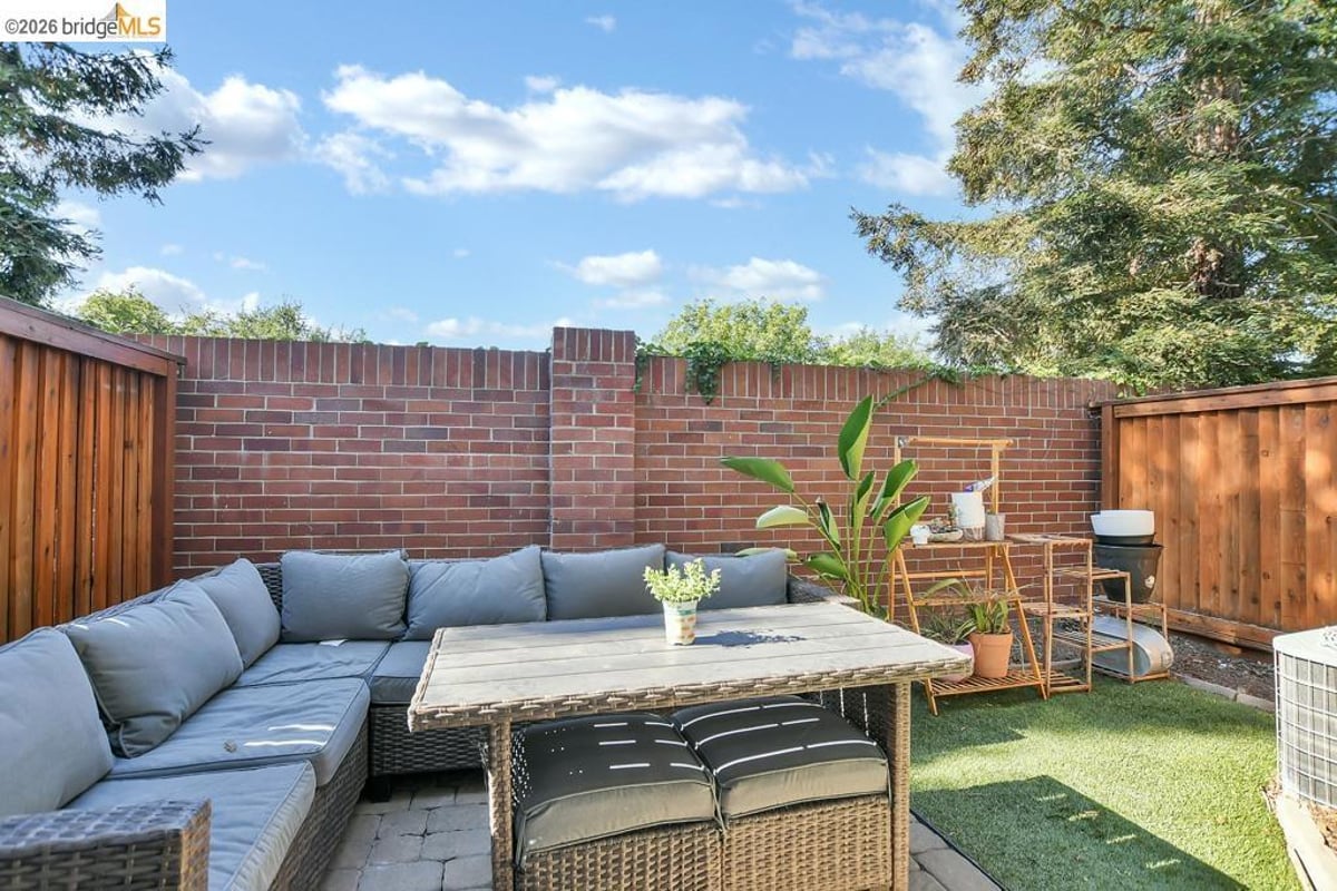 231 Washington Dr, Brentwood, CA 94513 — photo 1 of 24