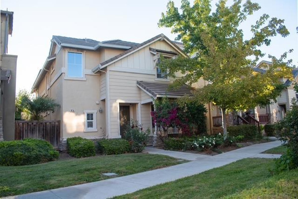976 Whitehall Lane, Brentwood, CA 94513 — photo 1 of 18