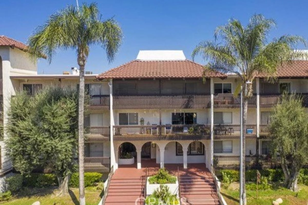 5334 Lindley Avenue 126, Encino, CA 91316 — photo 1 of 21