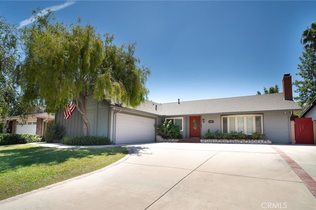 6050 E Malton Avenue, Simi Valley, CA 93063 — photo 1 of 36