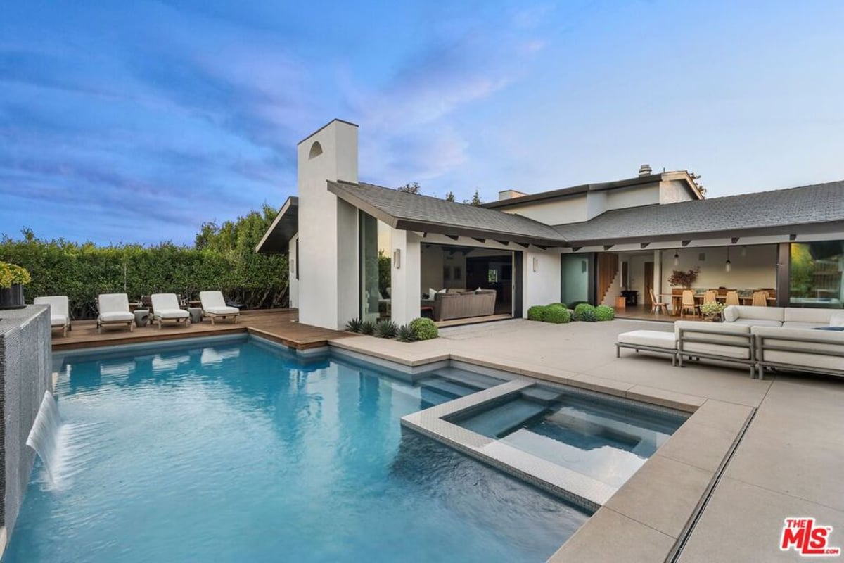 433 Bellagio Terrace, Los Angeles, CA 90049 — photo 1 of 26