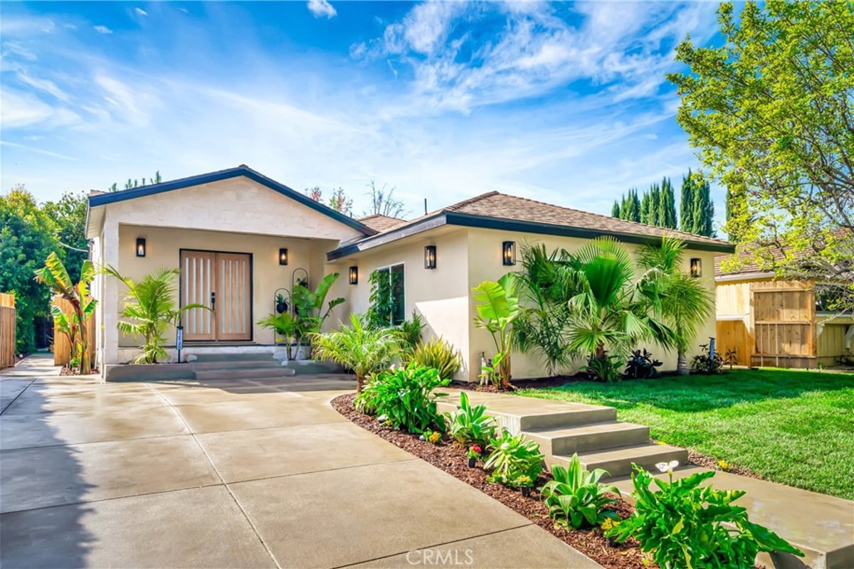 22120 Costanso Street, Woodland Hills, CA 91364 — photo 1 of 27