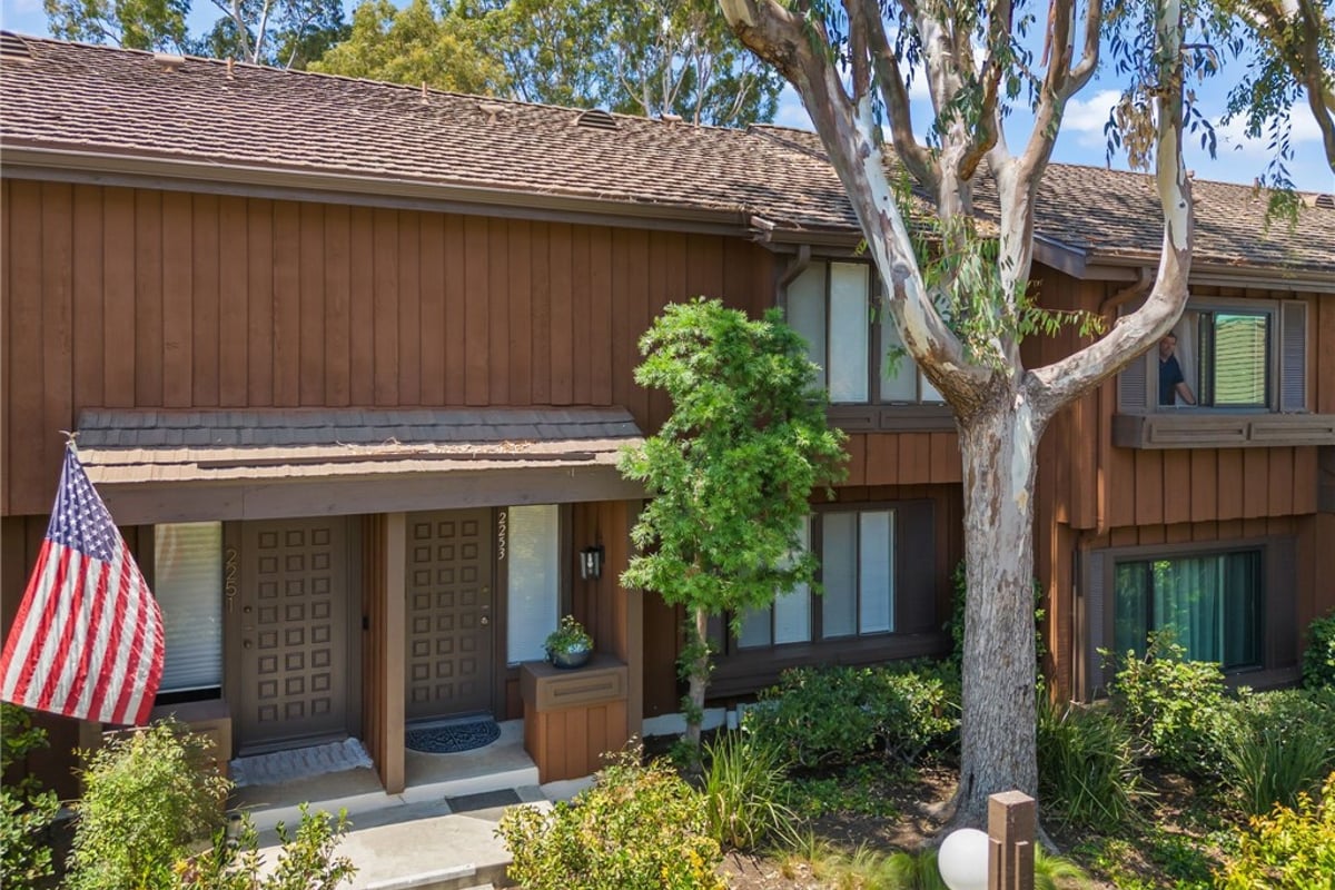 2253 Stonewood Court, San Pedro, CA 90732 — photo 1 of 36