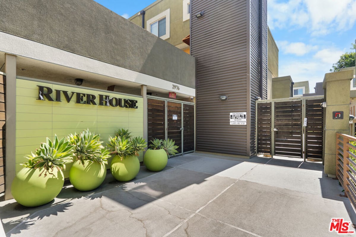 2980 Ripple Place 206, Los Angeles, CA 90039 — photo 1 of 53