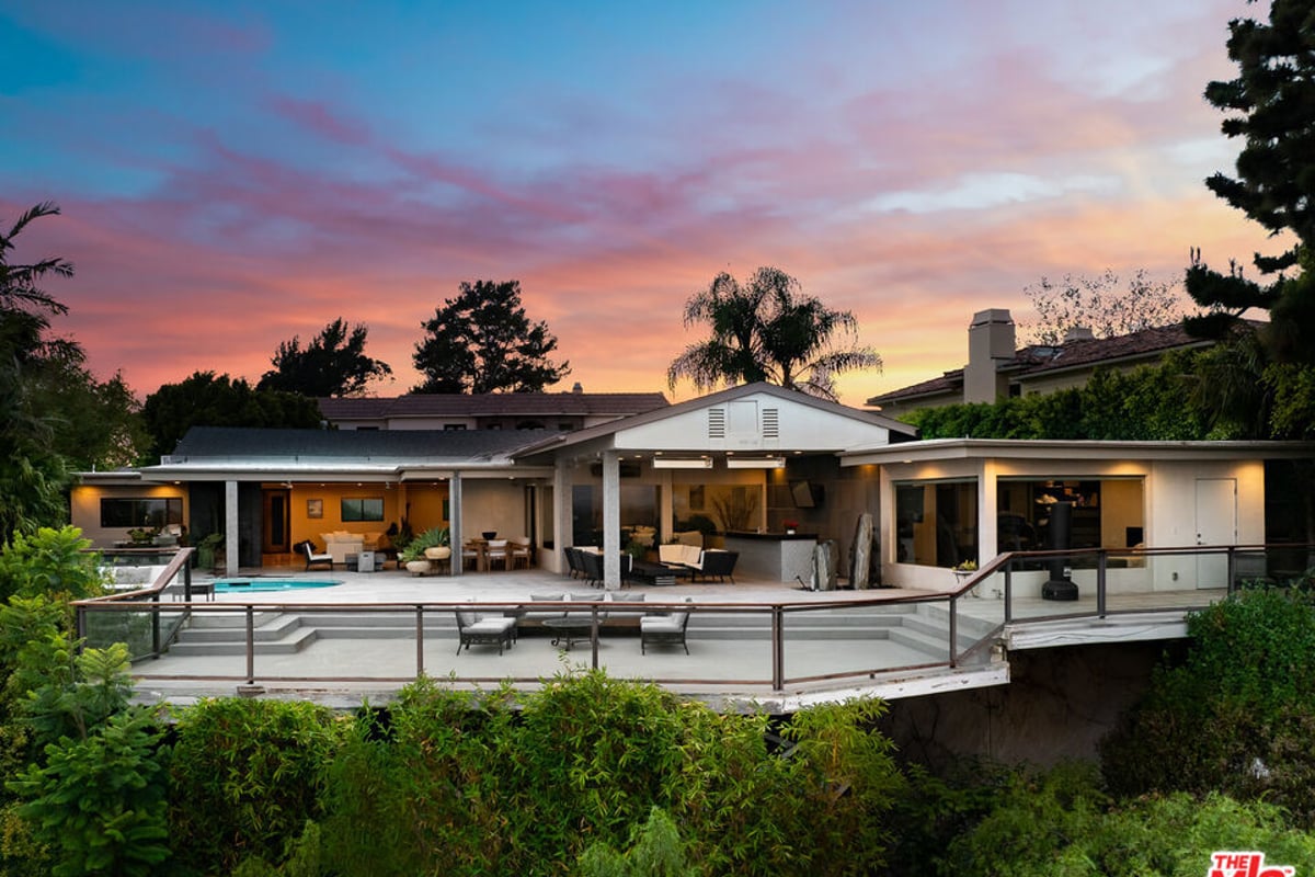 2052 Stradella Road, Los Angeles, CA 90077 — photo 1 of 35