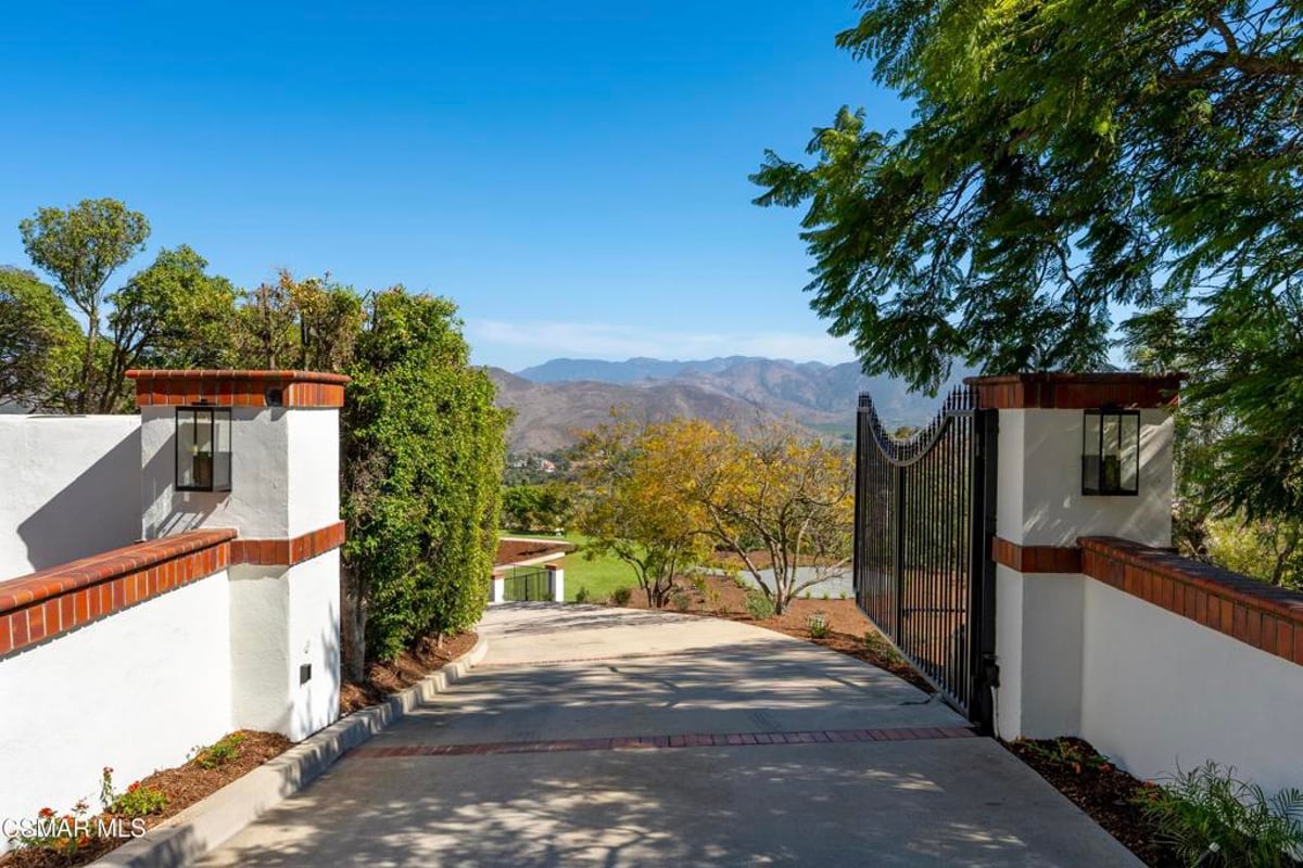 6022 Cielo Vista Court, Camarillo, CA 93012 — photo 1 of 50