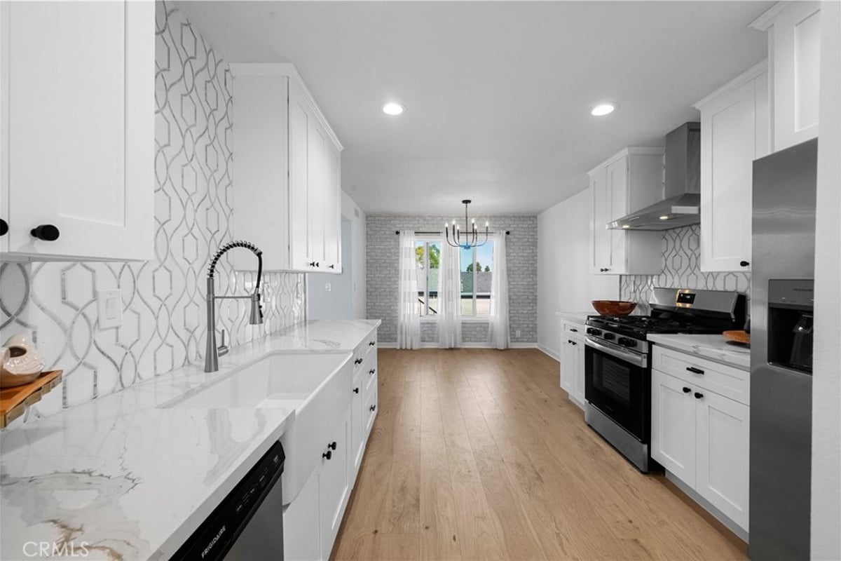 441 W 2nd, Los Angeles, CA 90731 — photo 1 of 23