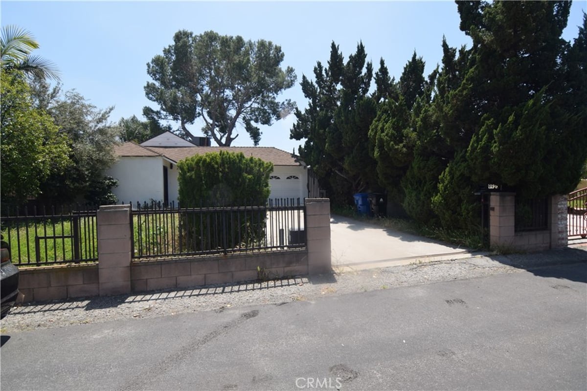 9930 Saticoy Street, Burbank, CA 91504 — photo 1 of 8