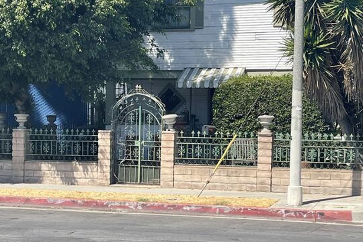 1125 W 22nd Street, Los Angeles, CA 90007 — photo 1 of 19