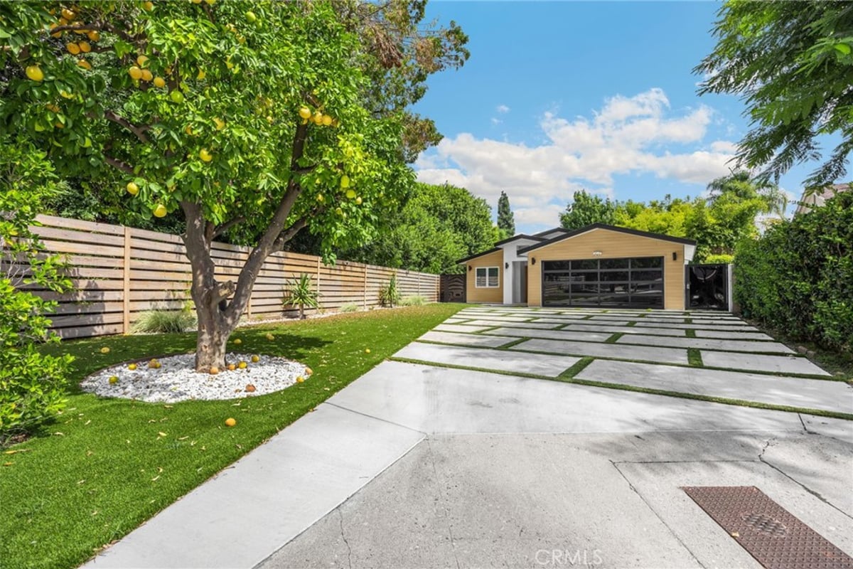 4656 Greenbush, Sherman Oaks, CA 91423 — photo 1 of 40