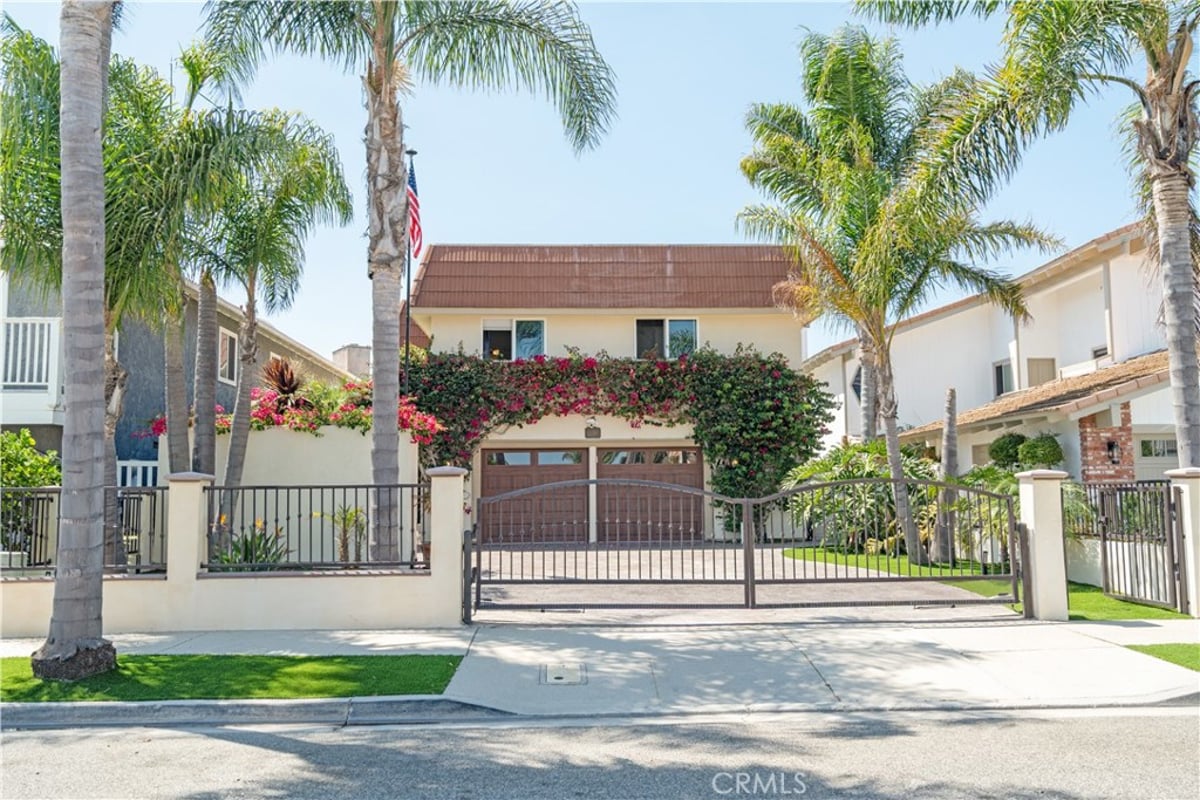 2355 Peninsula, Oxnard, CA 93035 — photo 1 of 49