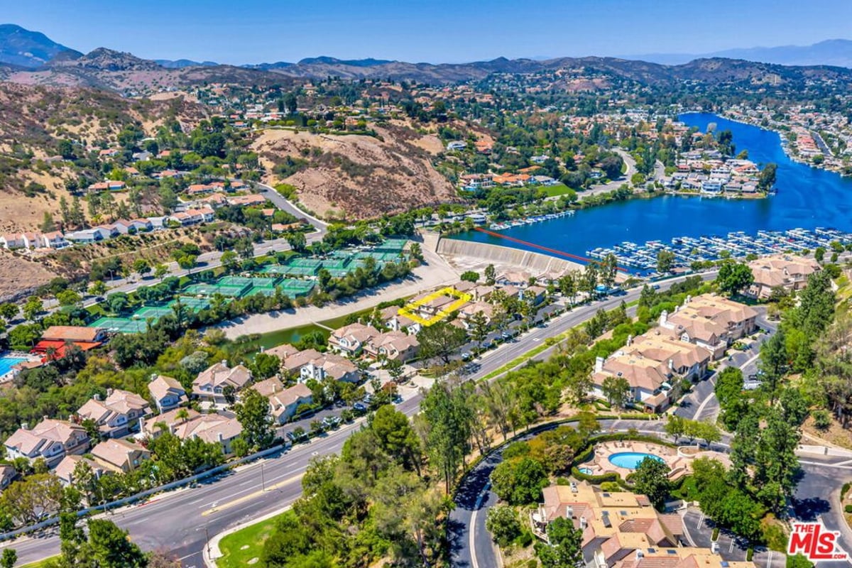 32211 Shoreview Drive, Westlake Village, CA 91361 — photo 1 of 38