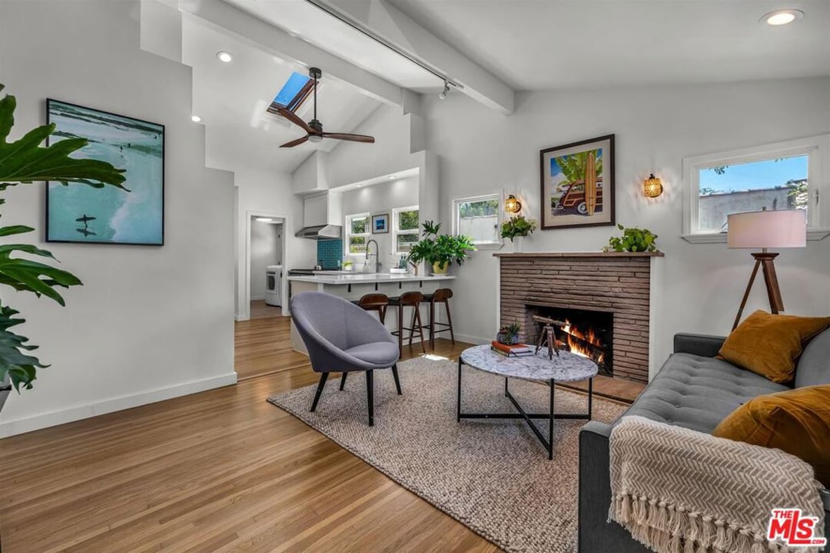 853 22nd Street, Santa Monica, CA 90403 — photo 1 of 60