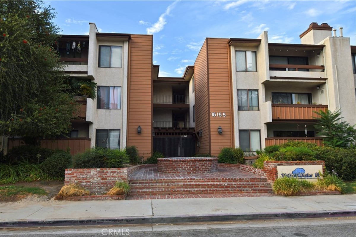 15155 Sherman Way 37, Van Nuys, CA 91405 — photo 1 of 30