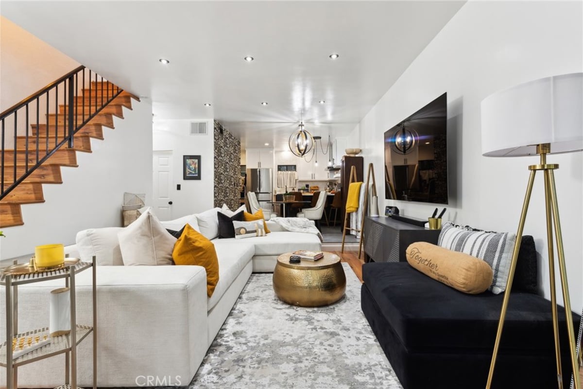 4260 Cedros D, Los Angeles, CA 91403 — photo 1 of 15