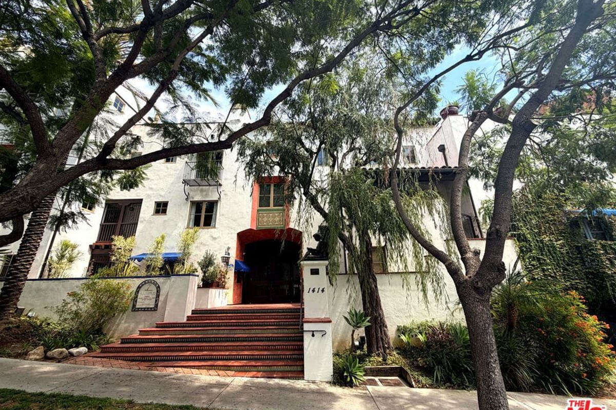 1414 N Harper Avenue 16, West Hollywood, CA 90046 — photo 1 of 21