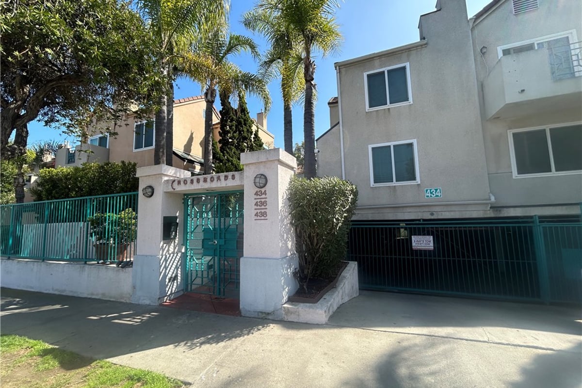438 E Spruce, Inglewood, CA 90301 — photo 1 of 27