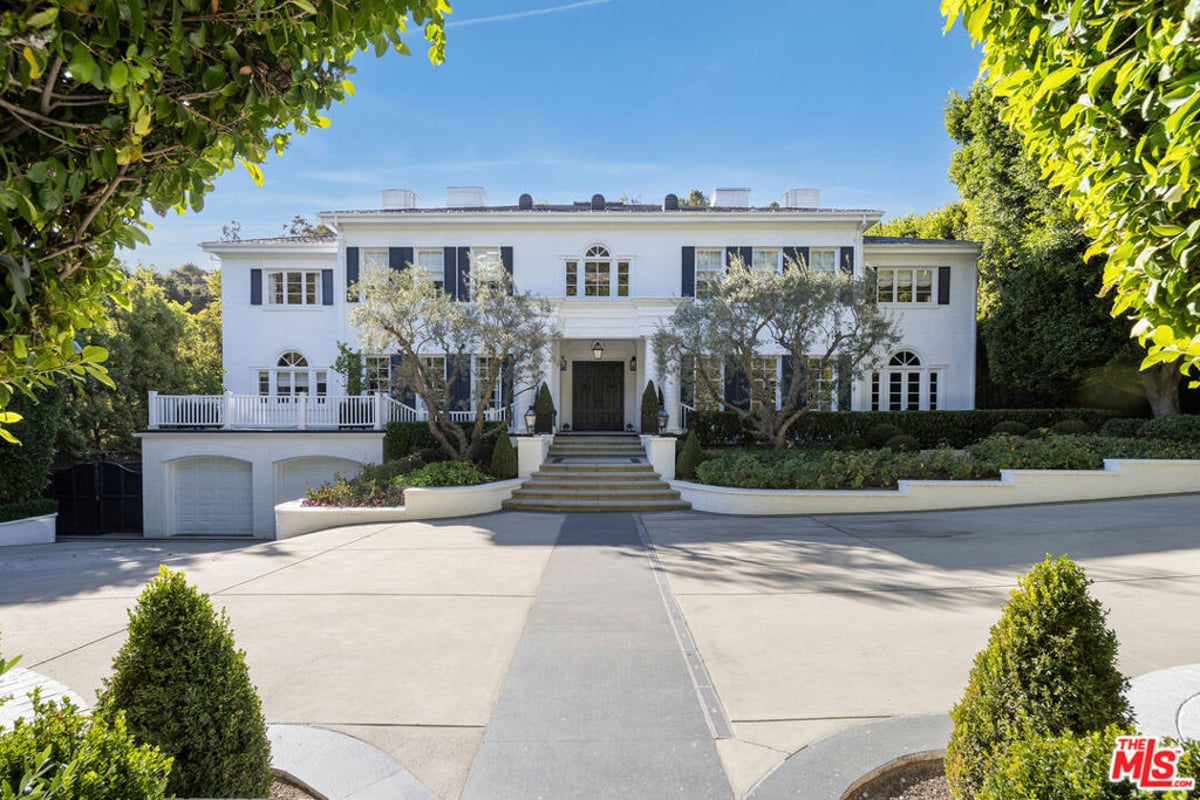 9135 Hazen Drive, Beverly Hills, CA 90210 — photo 1 of 30