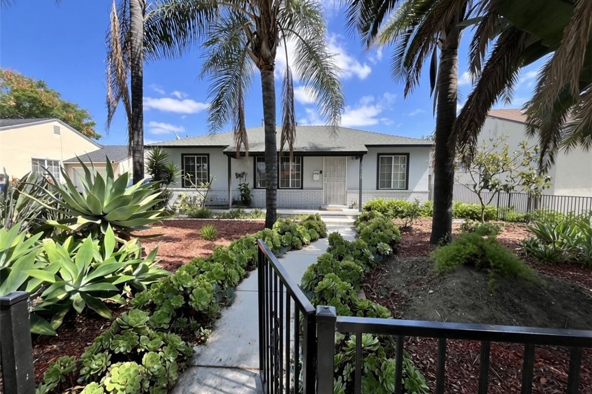 15502 Halcourt, Norwalk, CA 90650 — photo 1 of 12