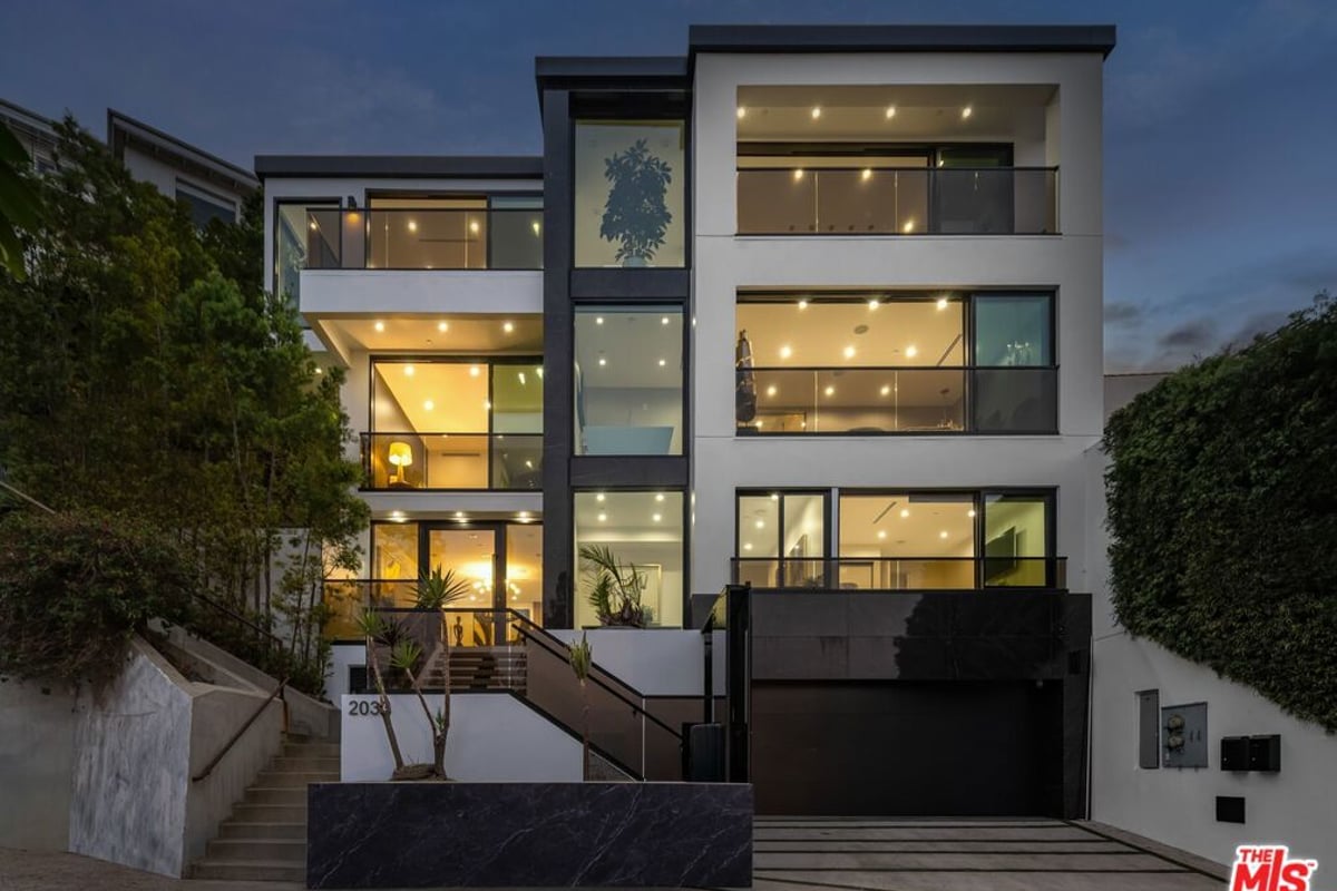 2033 Glencoe Way, Los Angeles, CA 90068 — photo 1 of 26
