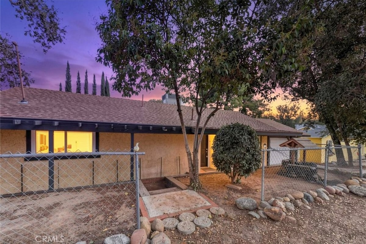 826 Katherine Road, Simi Valley, CA 93063 — photo 1 of 31