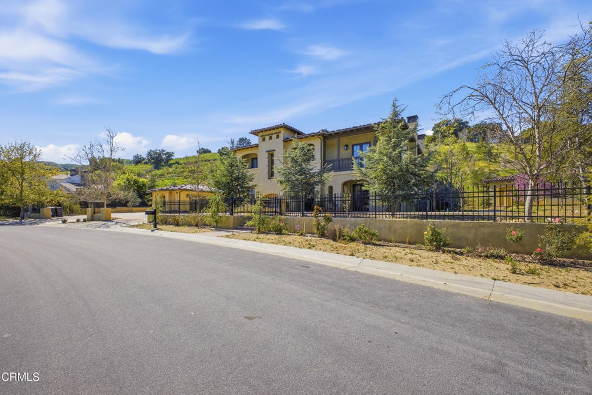27417 Park Vista Road, Agoura Hills, CA 91301 — photo 1 of 63