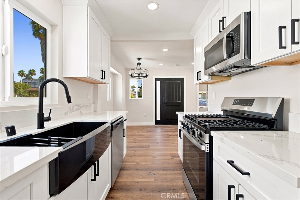 5349 Baltimore, Los Angeles, CA 90042 — photo 1 of 43
