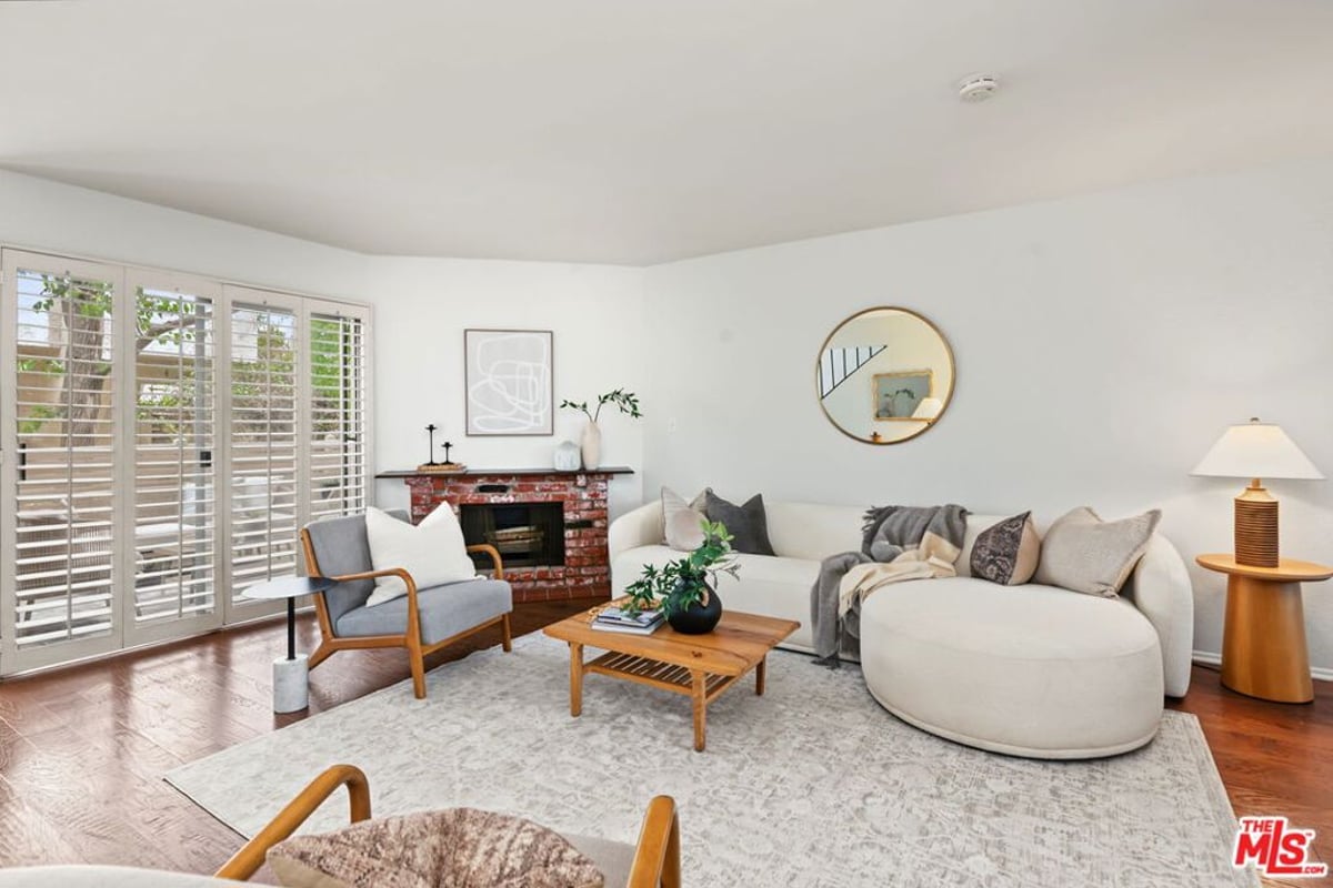 2016 Euclid Street 13, Santa Monica, CA 90405 — photo 1 of 31