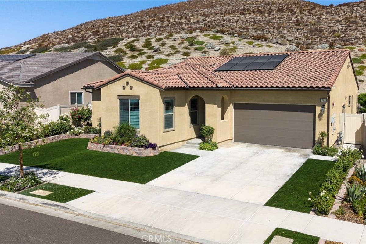 17833 Cirrus Drive, Canyon Country, CA 91350 — photo 1 of 53