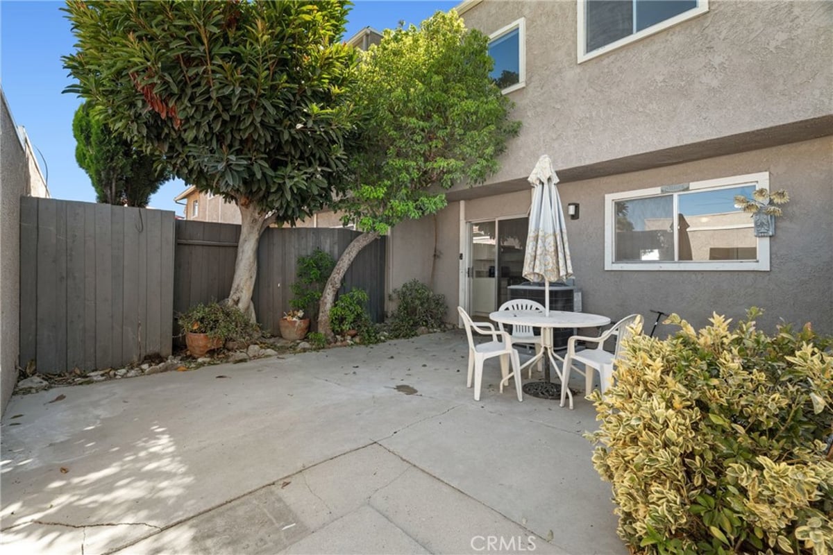 26853 Avenida Terraza, Saugus, CA 91350 — photo 1 of 37
