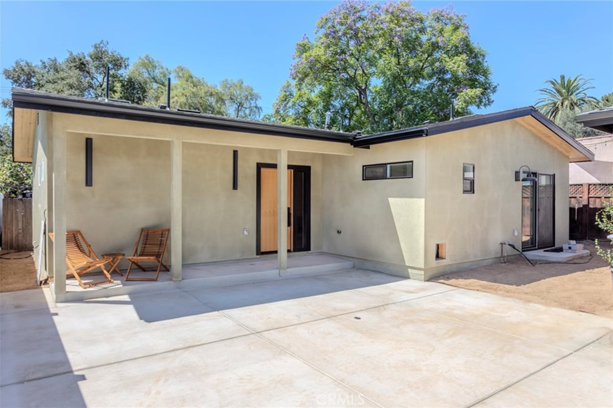 1701 N Oxford, Pasadena, CA 91104 — photo 1 of 65