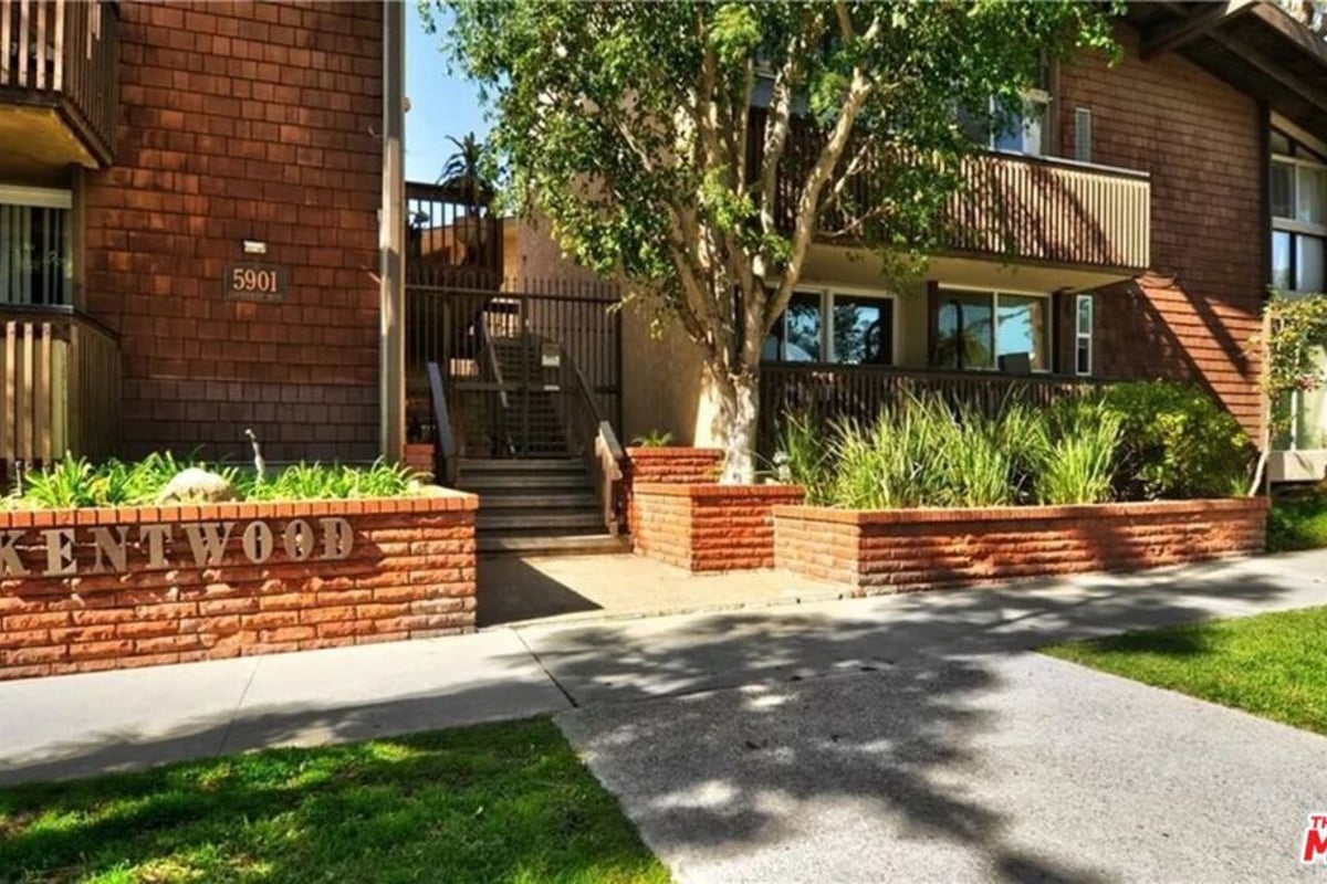 5901 Canterbury Drive 21, Culver City, CA 90230 — photo 1 of 34