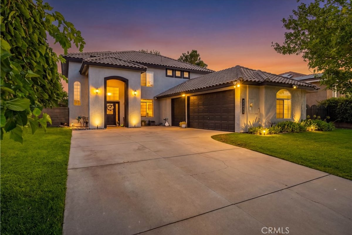 42031 Crestland, Lancaster, CA 93536 — photo 1 of 40