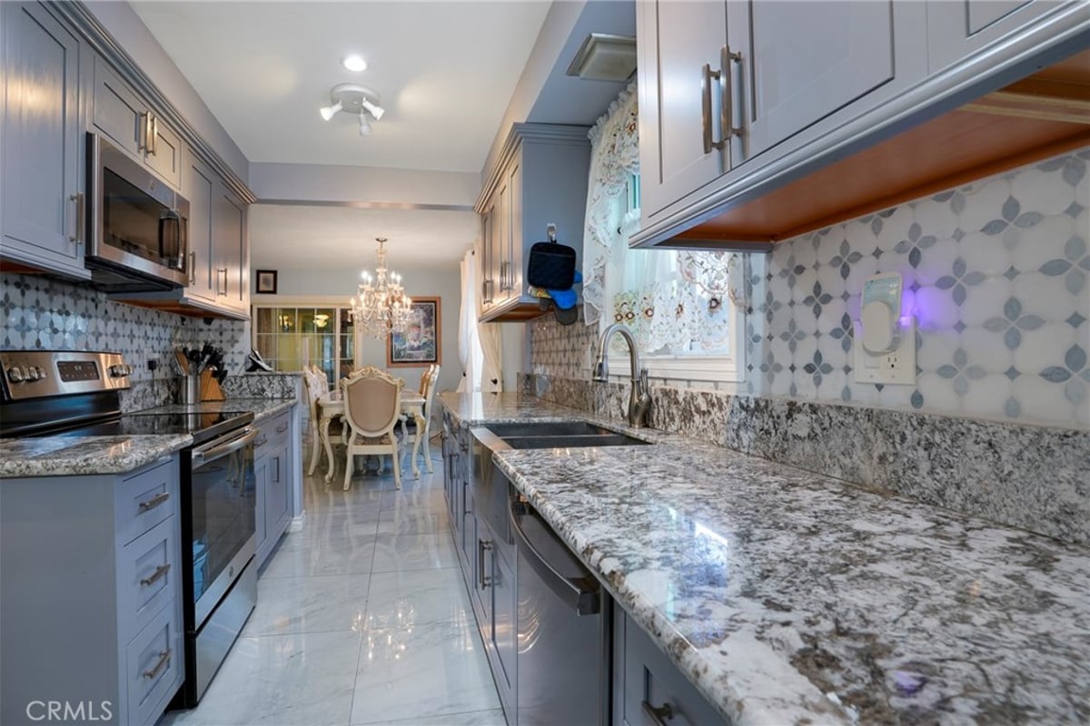 727 W Hill, Long Beach, CA 90806 — photo 1 of 29