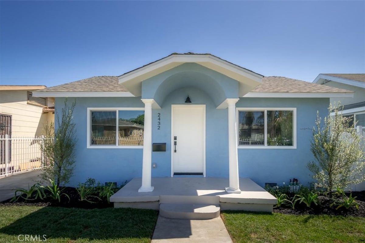 2432 Exposition Place, Los Angeles, CA 90018 — photo 1 of 27