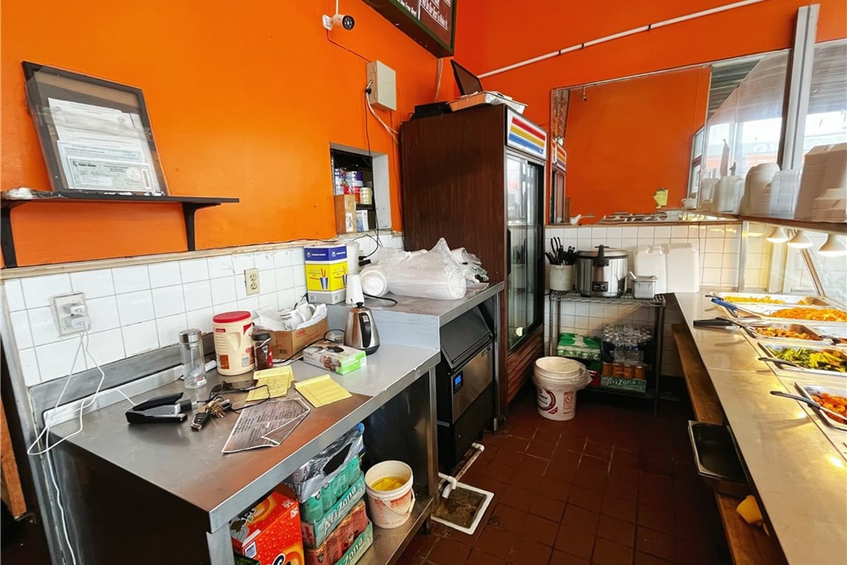 1377 W Imperial Hwy 101, Los Angeles, CA 90044 — photo 1 of 6
