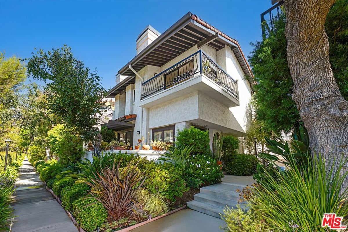1476 Palisades Drive, Los Angeles, CA 90272 — photo 1 of 34