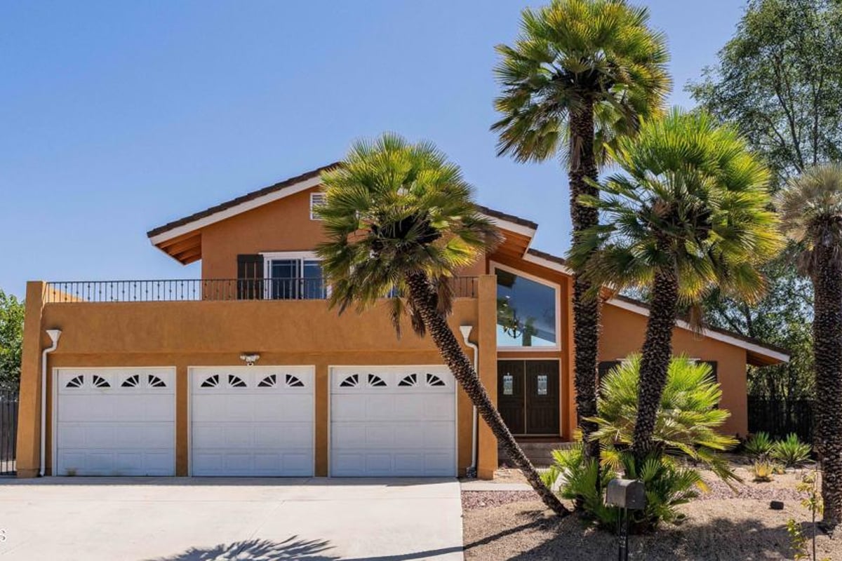 688 Velarde Drive, Thousand Oaks, CA 91360 — photo 1 of 35