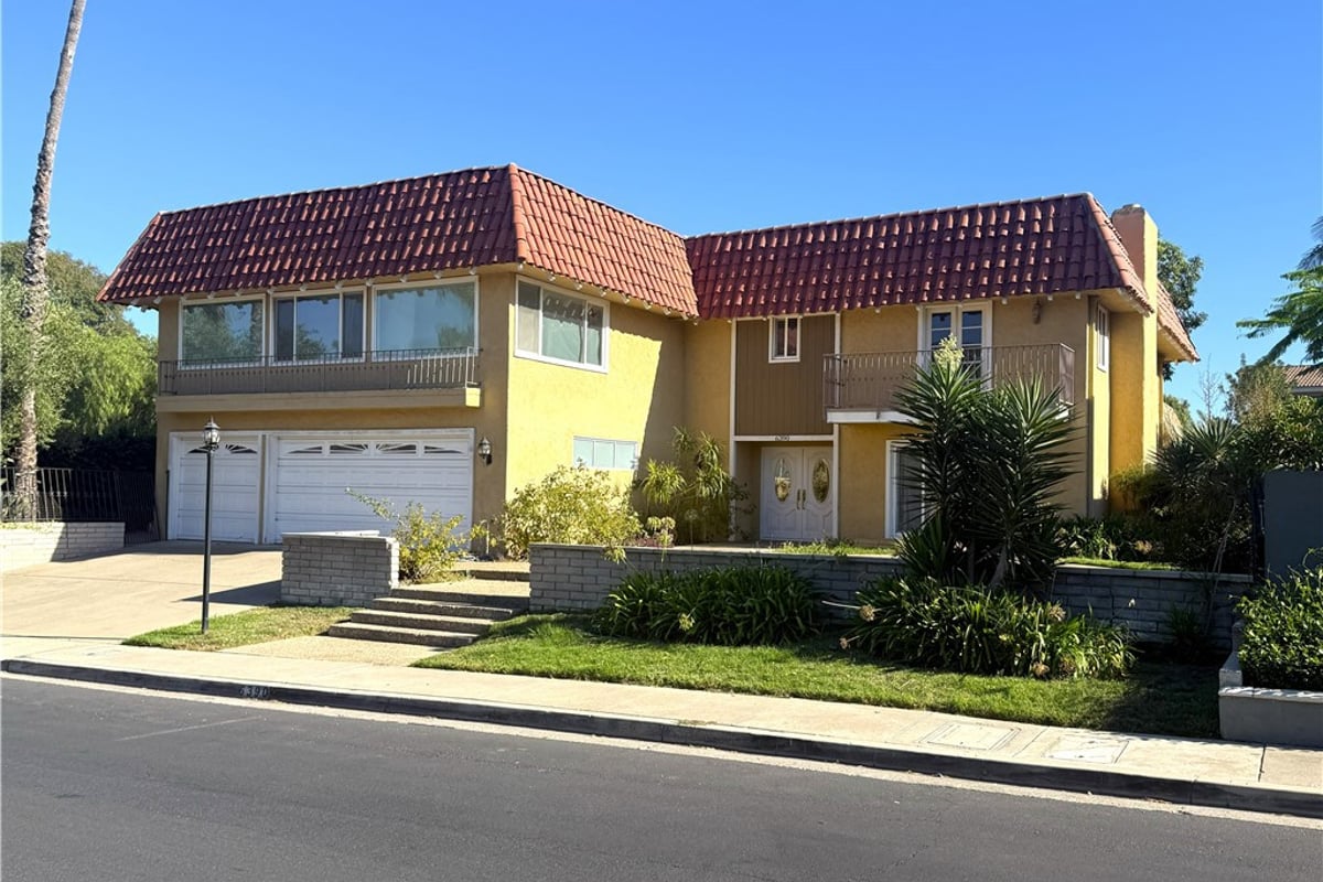 6390 E Bixby Hill, Long Beach, CA 90815 — photo 1 of 34