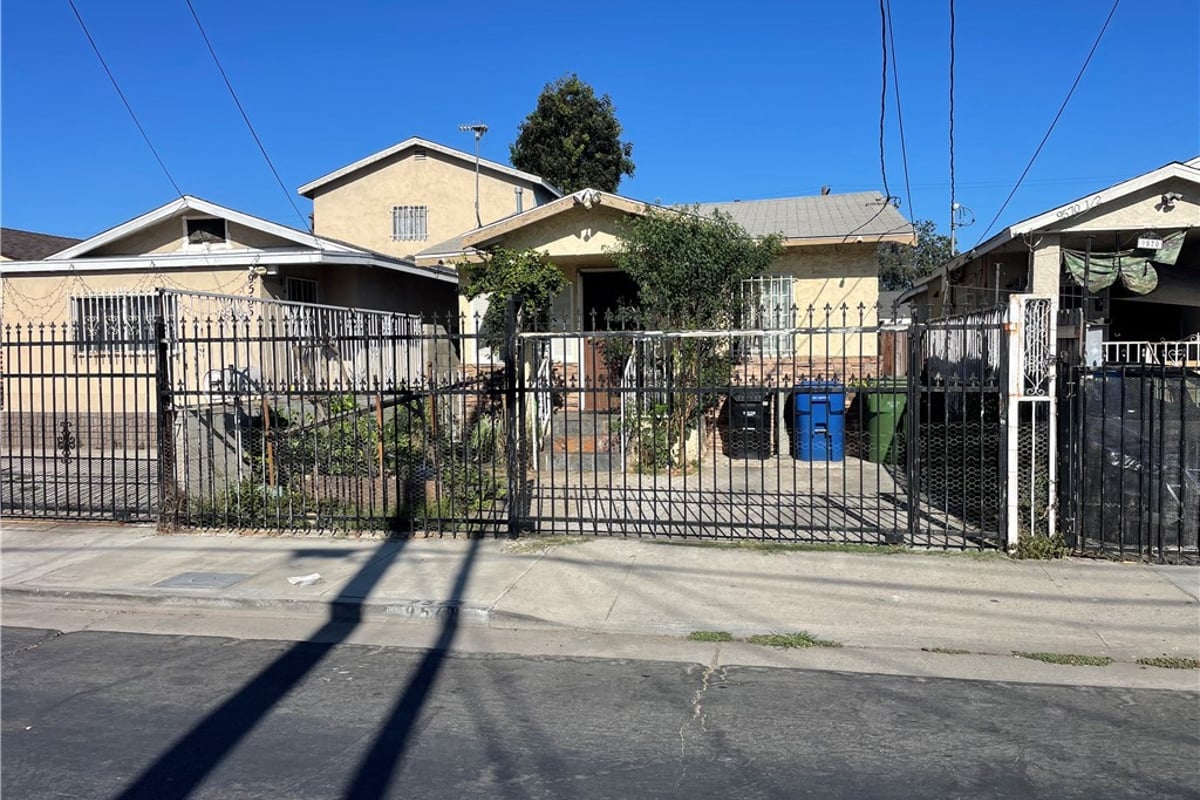 9568 Maie, Los Angeles, CA 90002 — photo 1 of 7