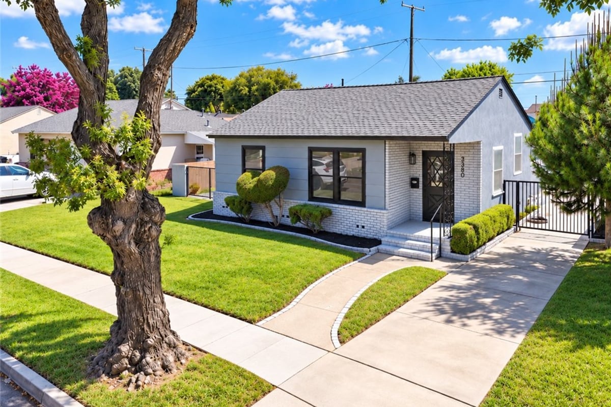 2380 Argonne, Long Beach, CA 90815 — photo 1 of 25