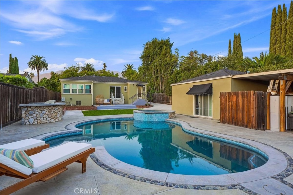 1770 1772 Paloma St, Pasadena, CA 91104 — photo 1 of 52